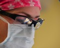 Ochelarii care permit chirurgilor să vizualizeze tumorile